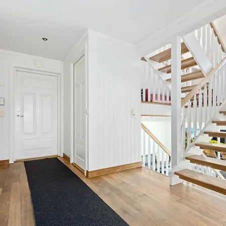 別荘 House With Multiple Terraces In Holmsbu