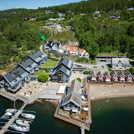 House With Multiple Terraces In Feriehus *